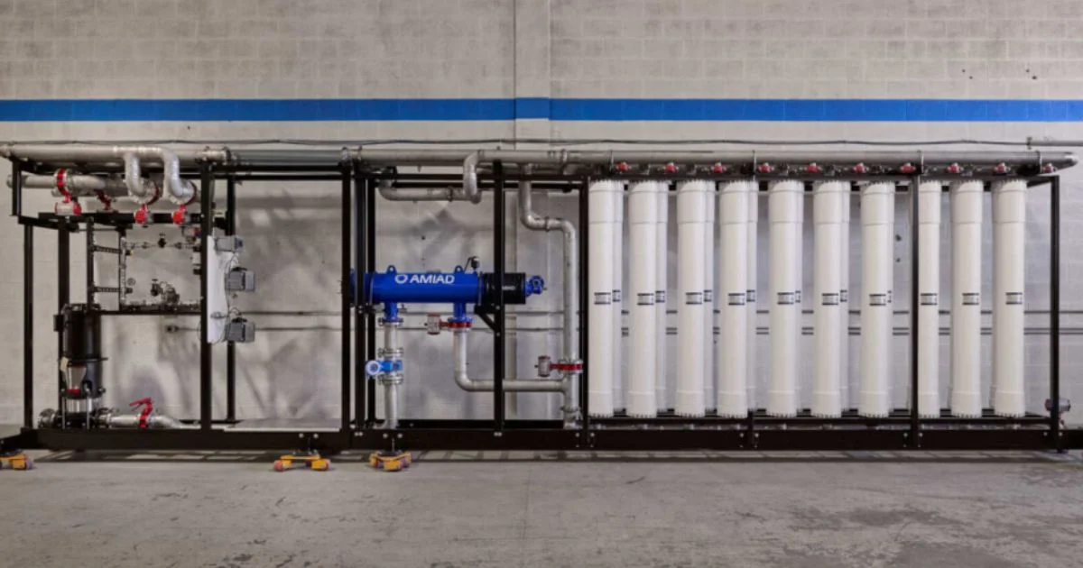 Industrial filtration rack with Amiad filter unit